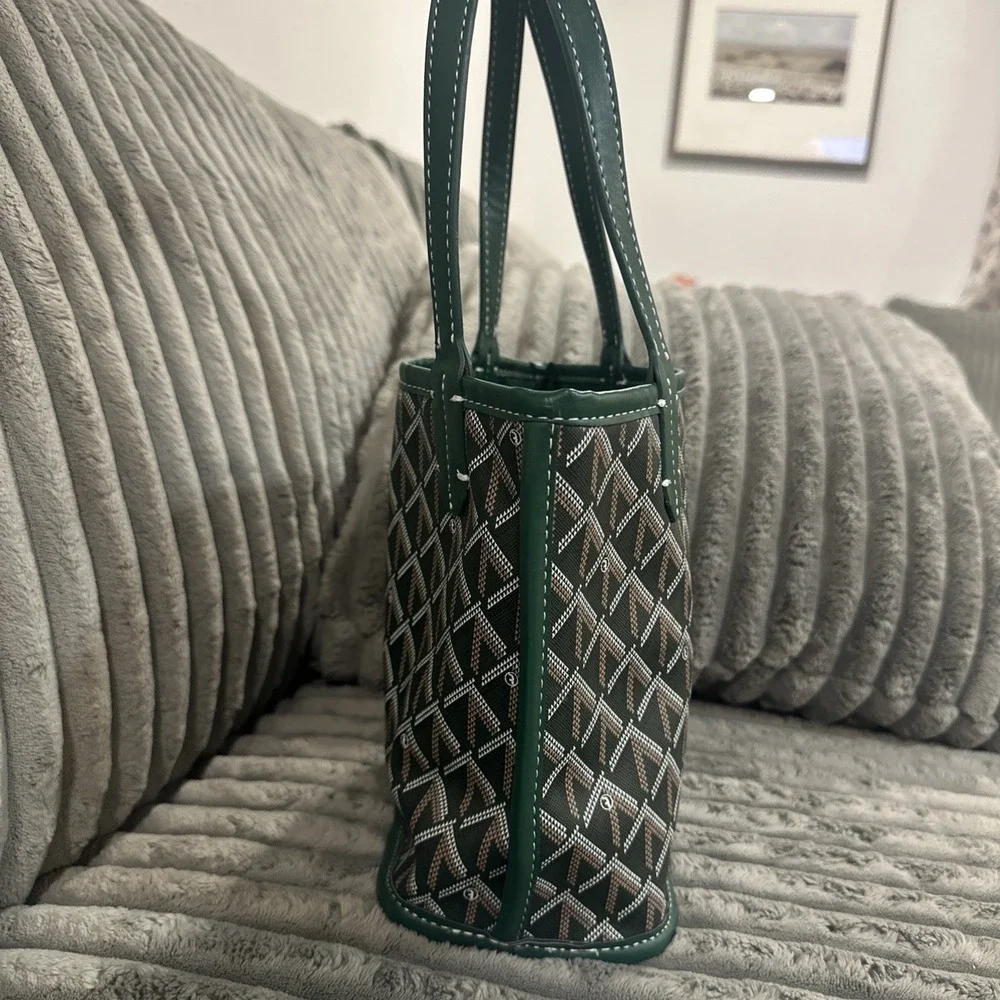 Women's Green Logo Mini Tote Bag Open Top Double Handles White Stitch Geometric